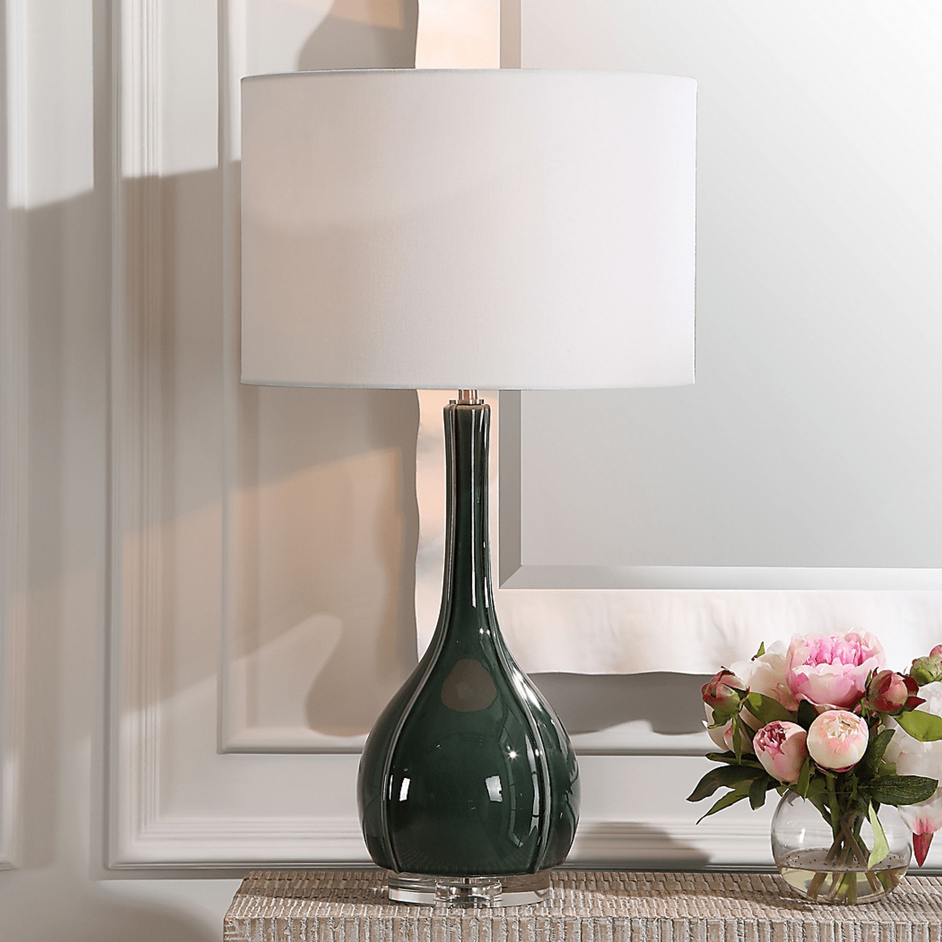Athens Bay Green Lamp - Image 2