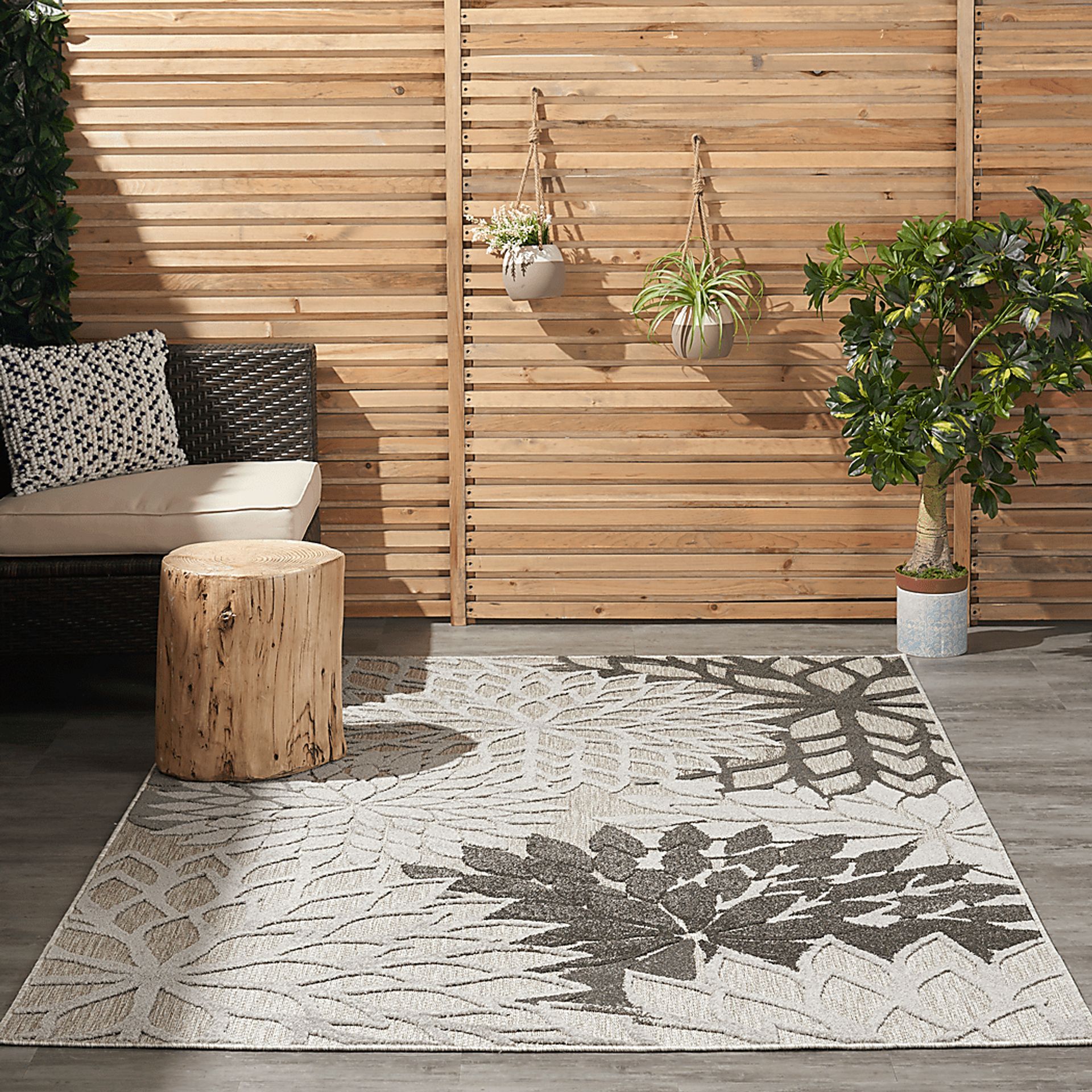 Audry Silver 8' x 11' Indoor/Outdoor Rug - Image 9