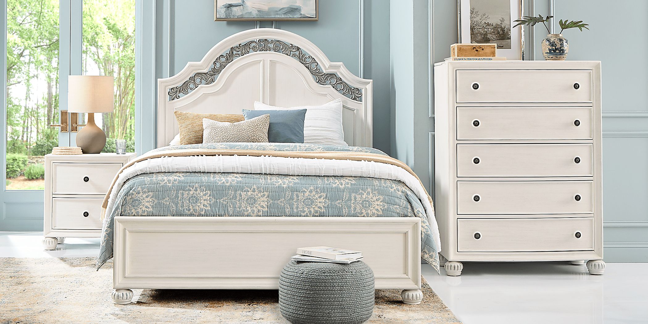https://assets.roomstogo.com/product/augustine-white-5-pc-queen-arched-panel-bedroom_3257142P_image-room?cache-id=7c752a9feec8880c27c058724ecd790c
