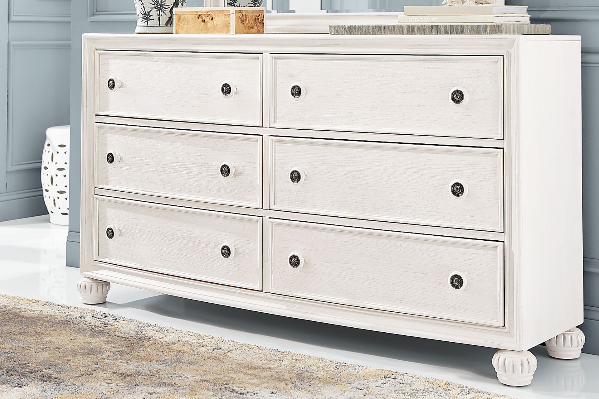 Augustine White 7 Pc Queen Arched Panel Bedroom - Image 4