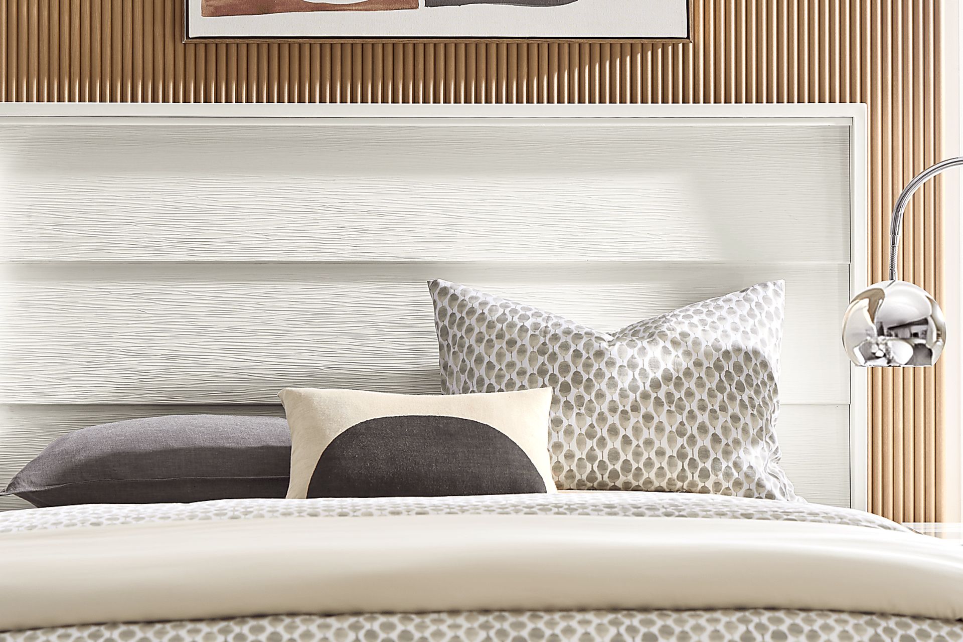 Auralight White 5 Pc Queen Panel Bedroom - Image 6