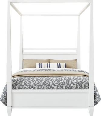 Rooms to go dumont canopy bed (King Size) And Dresser for Sale in