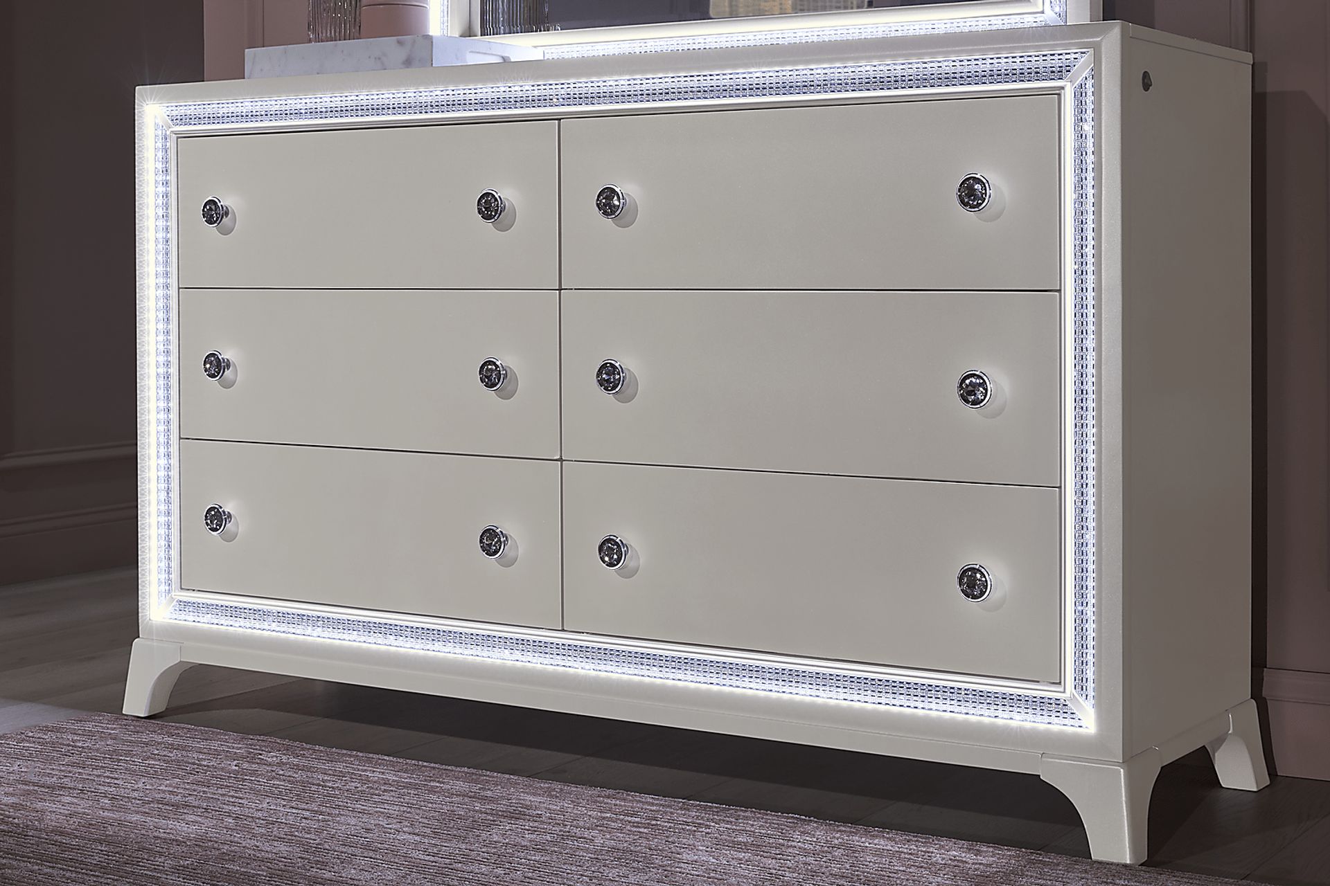 Avery White 5 Pc Queen Bedroom - Image 8