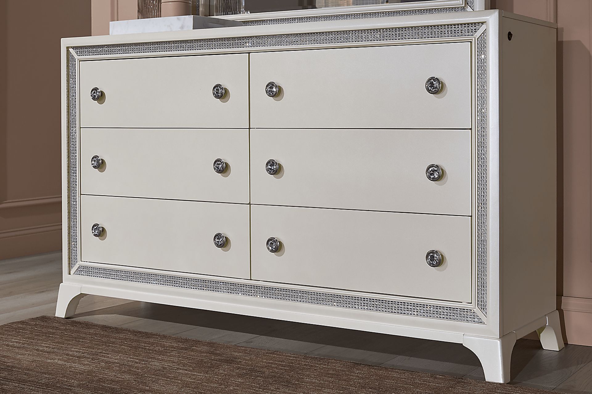Avery White 5 Pc Queen Bedroom - Image 9