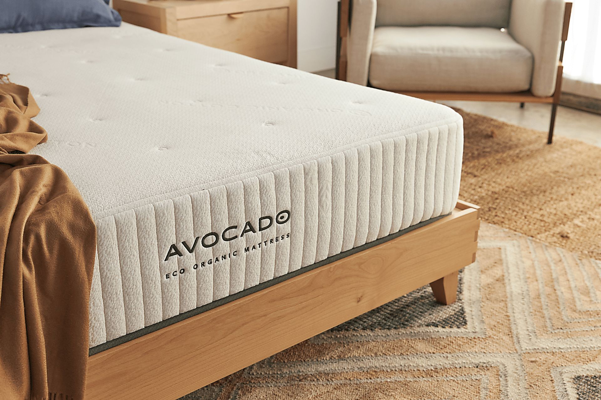 Avocado Eco Organic Tight Top Queen Mattress - Image 6
