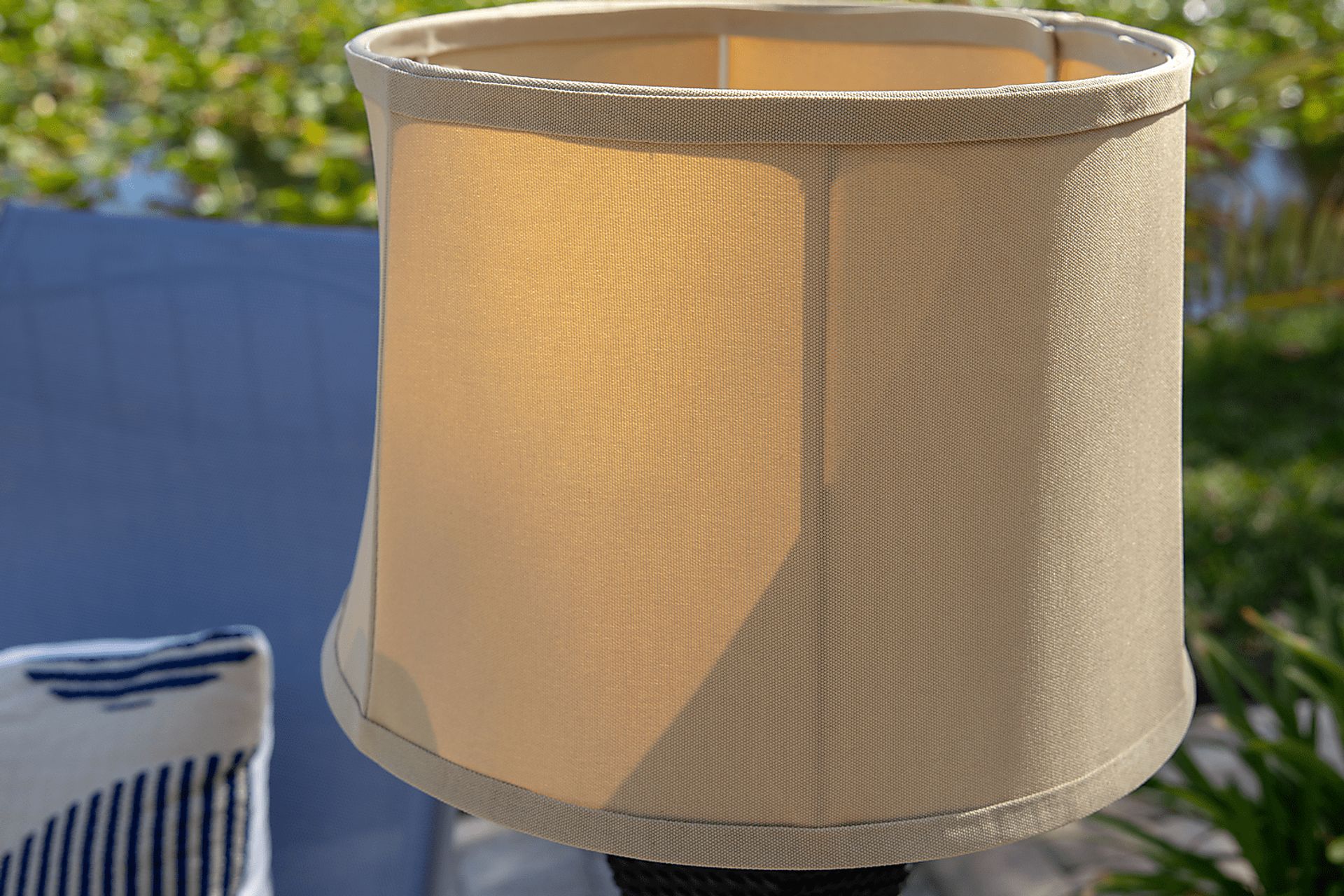 Avon Island  Black Outdoor Table Lamp - Image 4