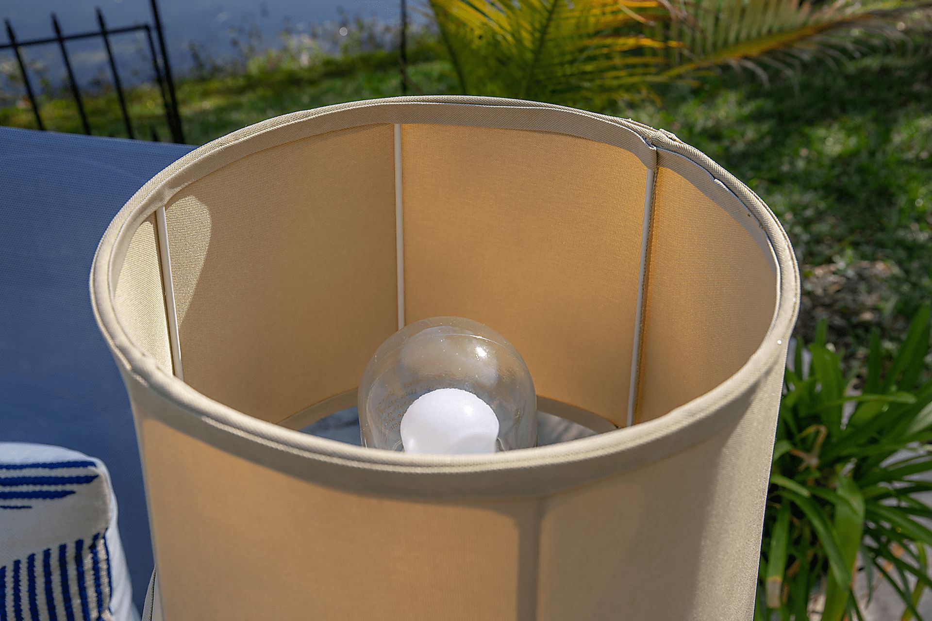 Avon Island  Black Outdoor Table Lamp - Image 5