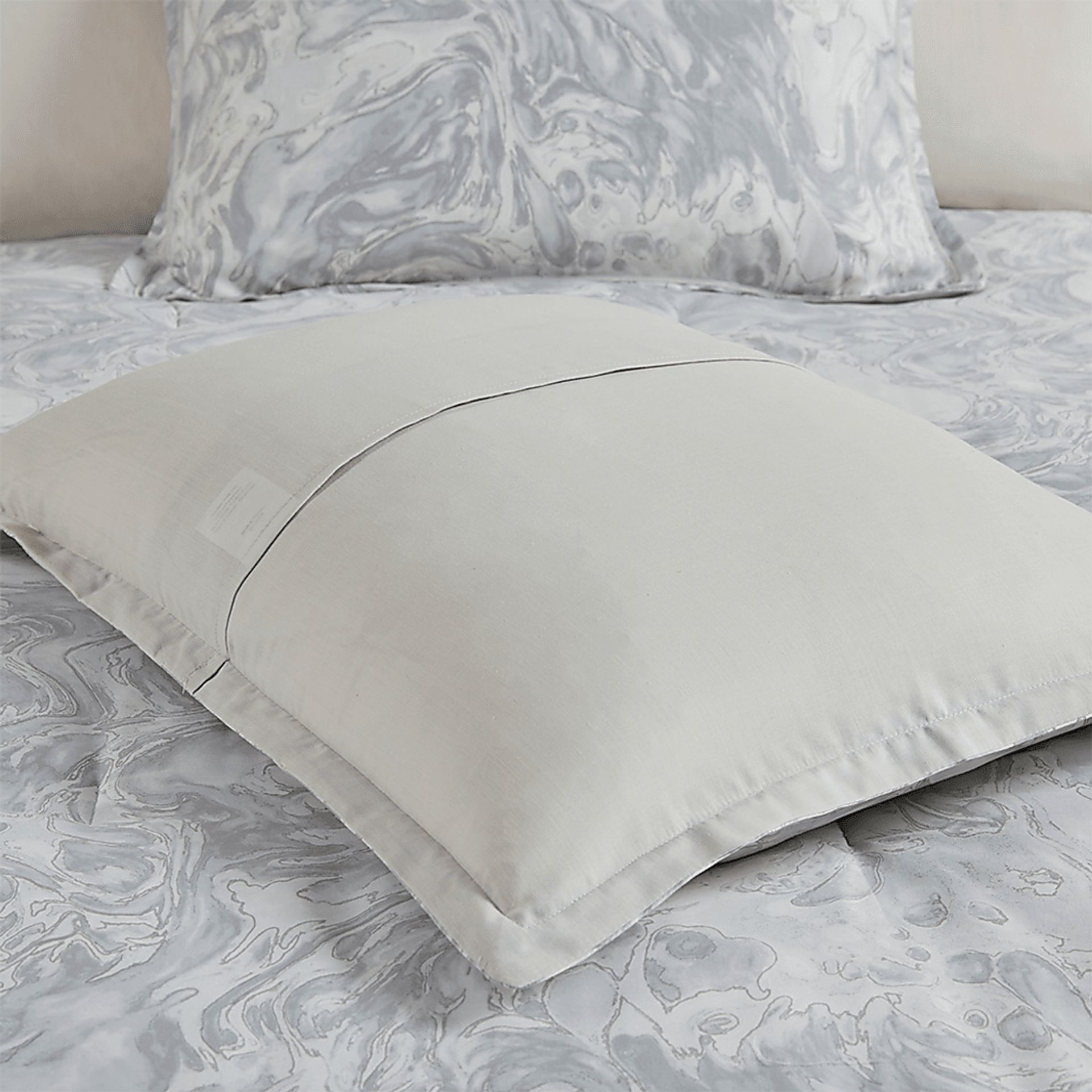 Avoyelles Gray 7 Pc King Comforter Set - Image 6