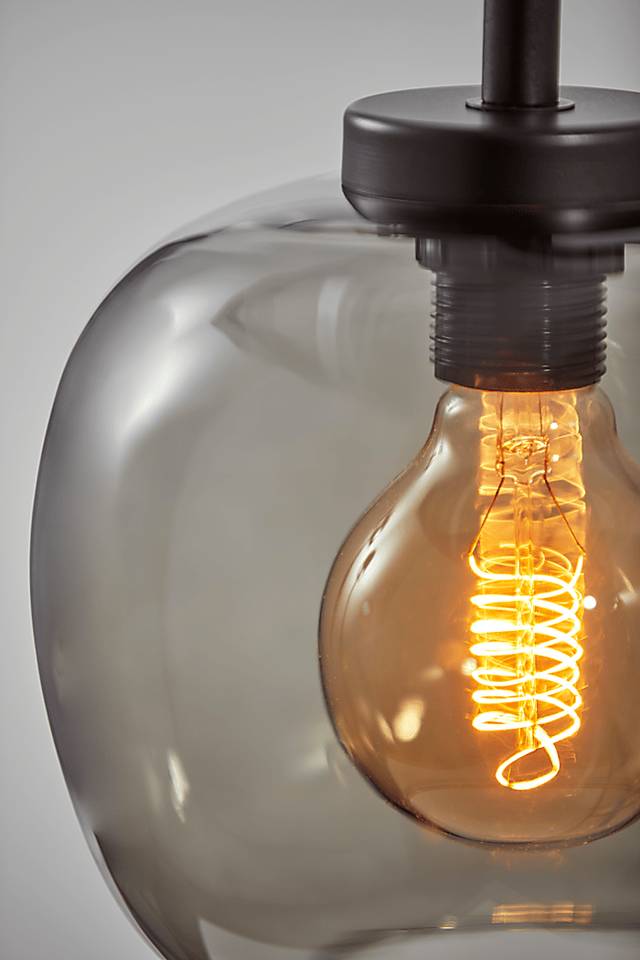 Aynlee Black 10.5 in. Lamp - Thumbnail - Image 3
