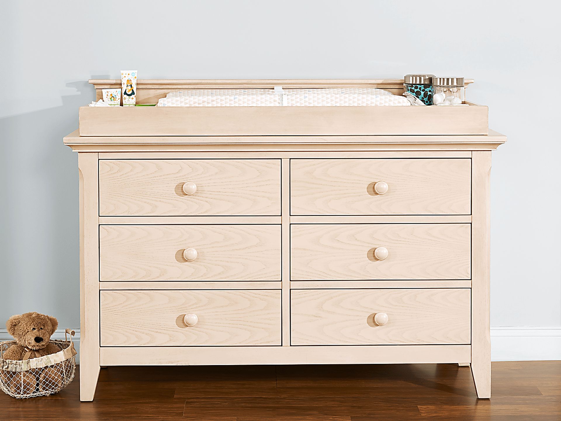 Baby Cache Overland Point Beige Dresser with Changing Topper and Pad - Image 6