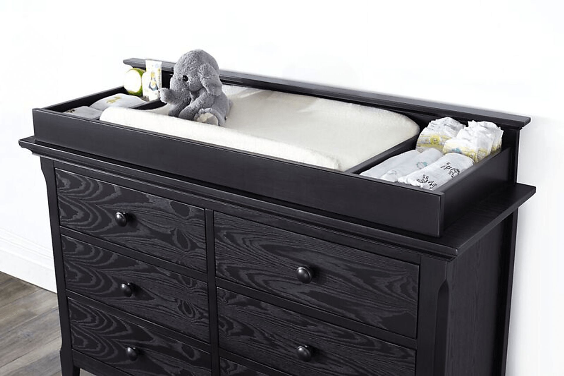 Overland Point 4 Pc Black Black,Colors Bedroom Set With Dresser