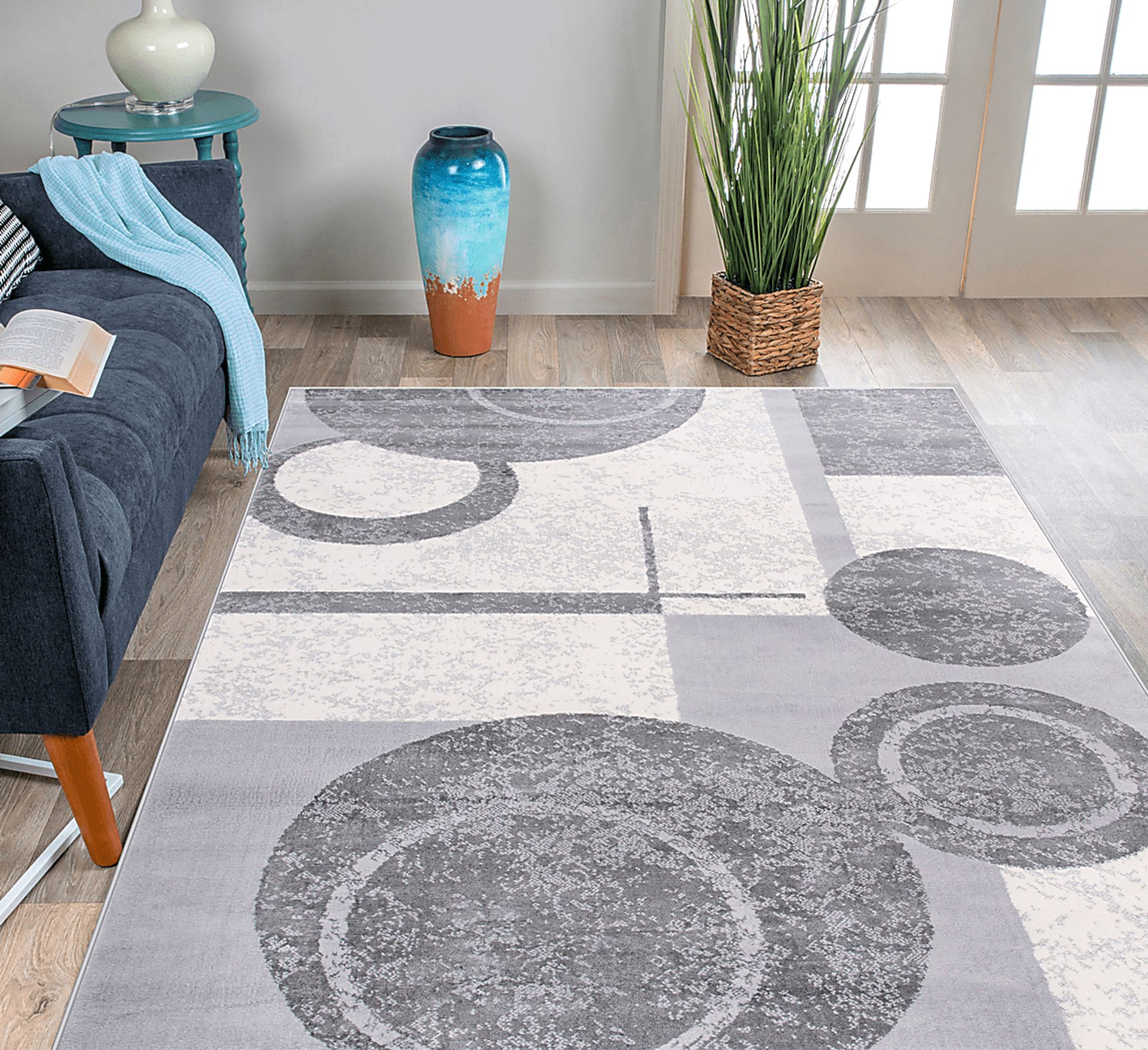 Bade Gray 8' x 10' Rug - Image 4