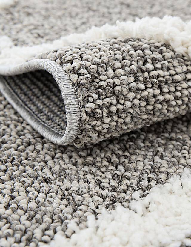 Bahari Gray 7'10 x 10' Rug - Thumbnail - Image 5