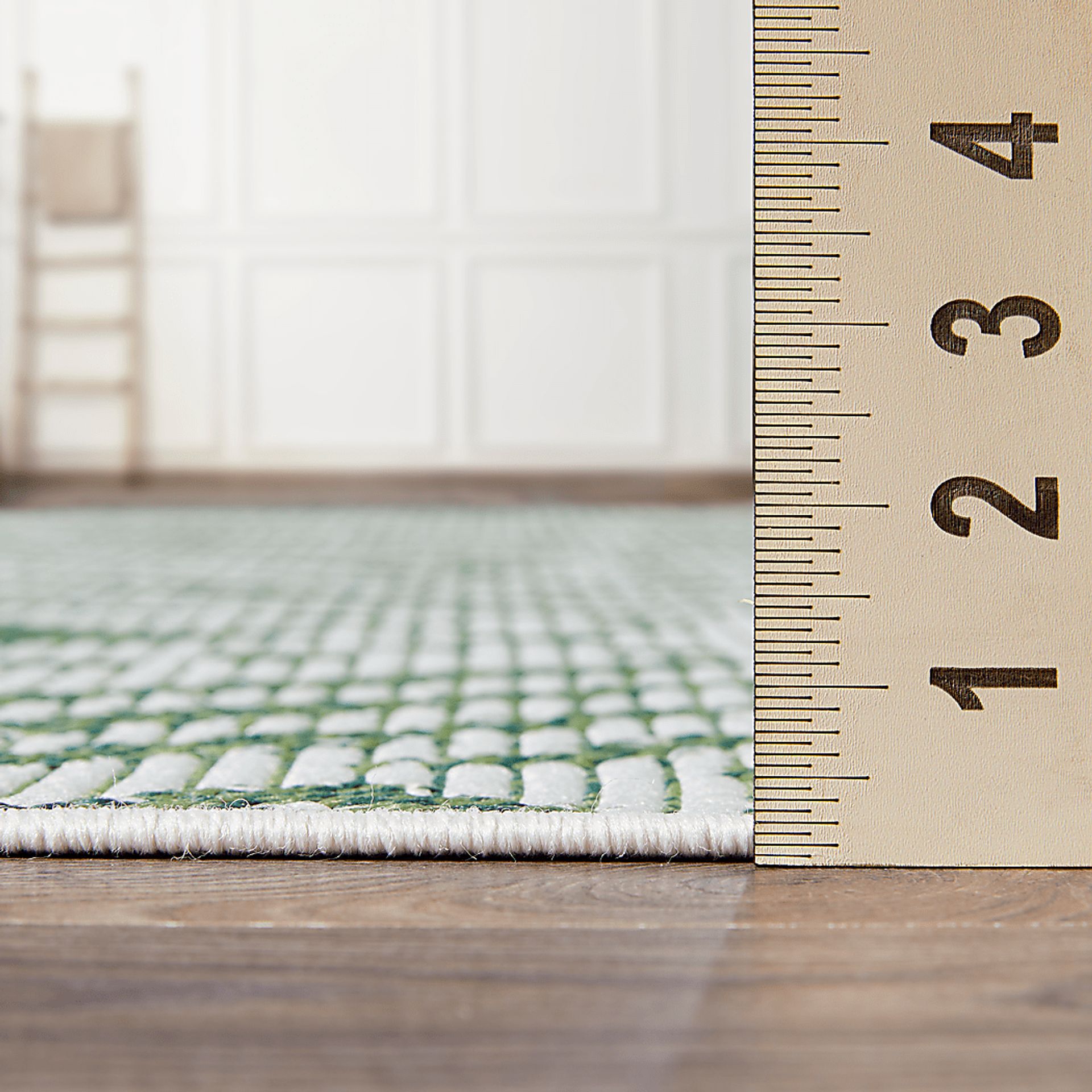 Bahart Green 7'10 x 9'10 Indoor/Outdoor Rug - Image 5