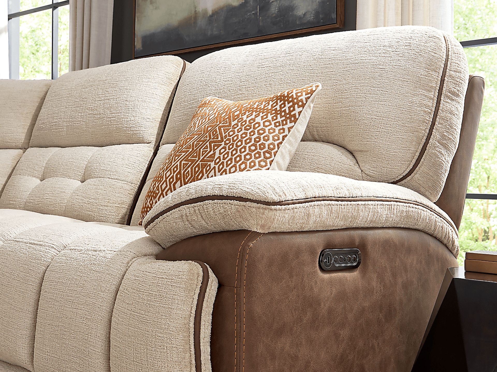 Bakersfield Beige 6 Pc Dual Power Reclining Sectional - Image 4