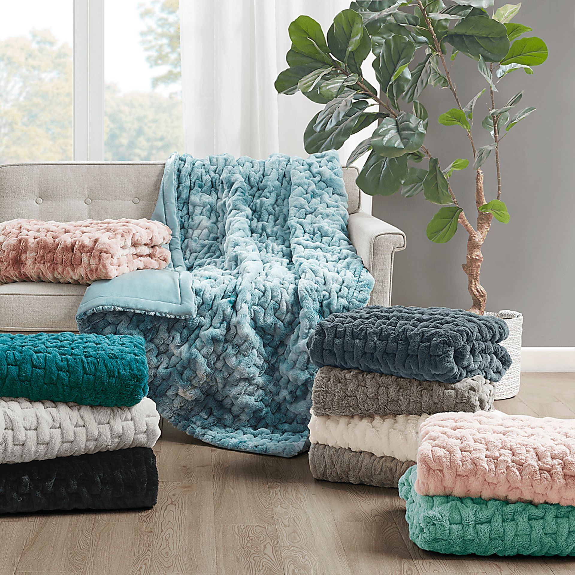 Balleyduff Blush Throw Blanket - Image 3