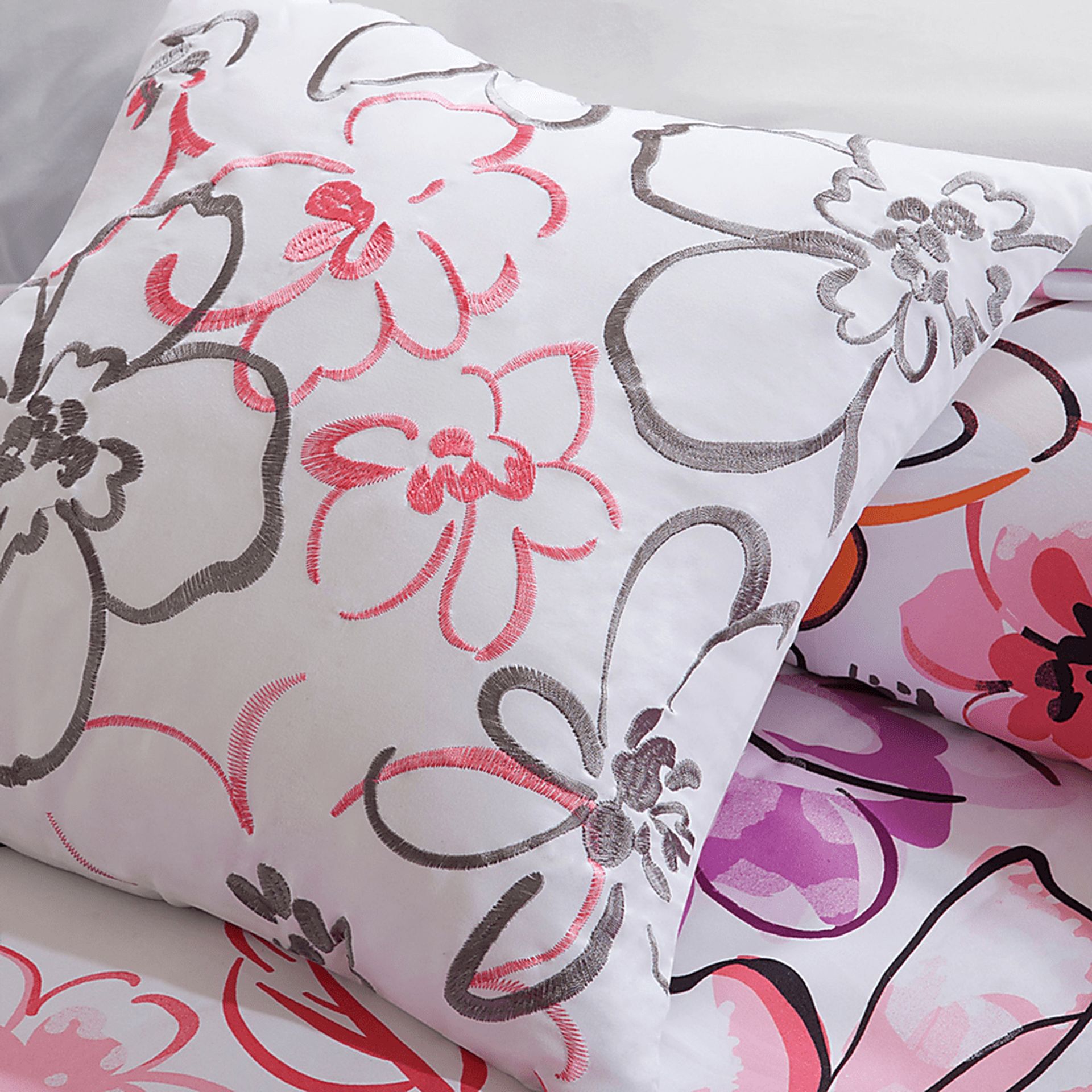 Balou Pink King Comforter Set - Image 14