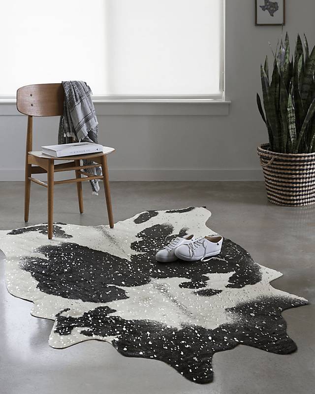 Bannan Black 6'2 x 8' Rug - Thumbnail - Image 2
