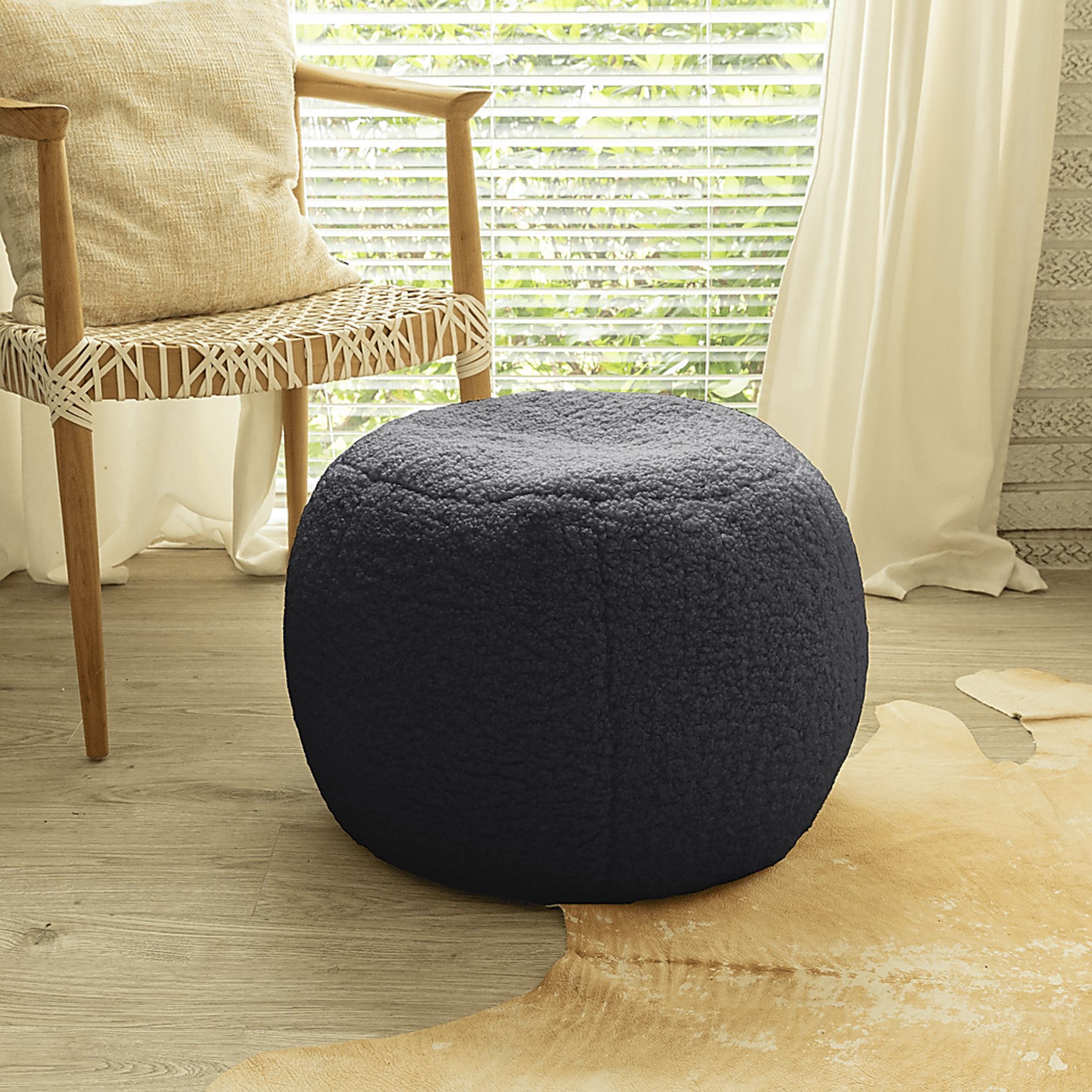 Bansqa I Black Shearling Pouf - Image 5