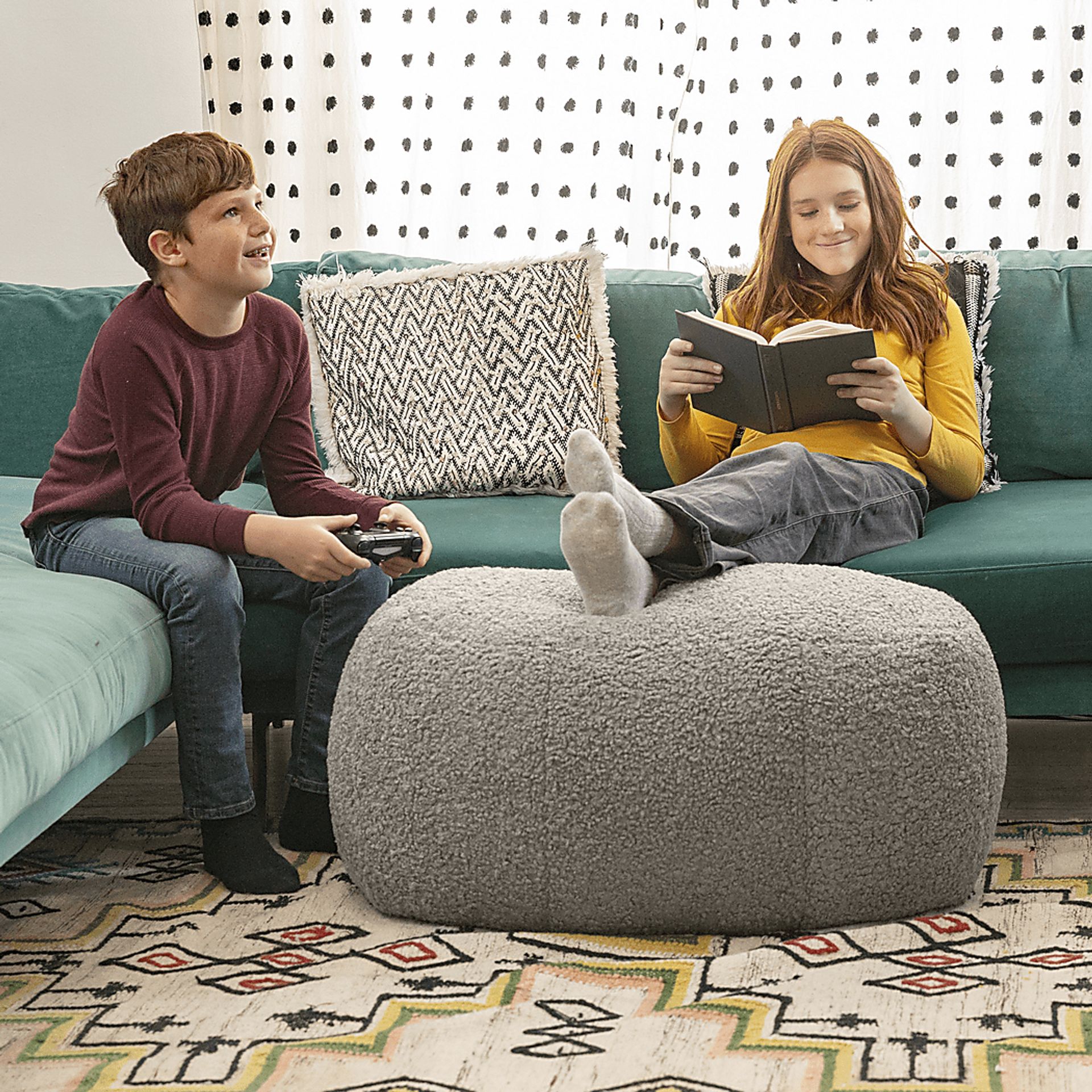 Bansqa II Gray Oval Shearling Pouf - Image 4