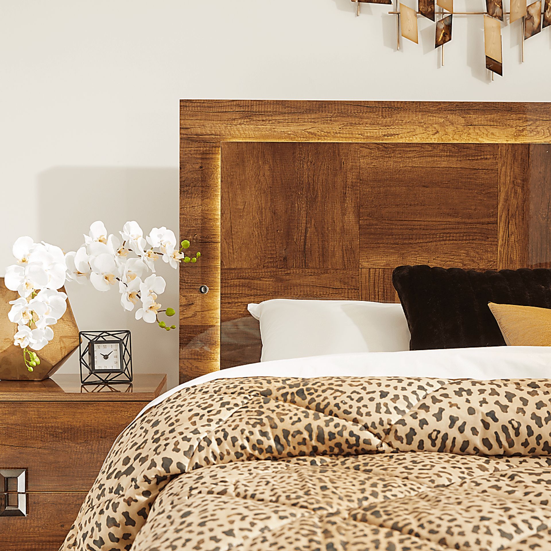 Barceloneta 5 Pc Walnut Dark Wood Queen Bedroom Set With Dresser 