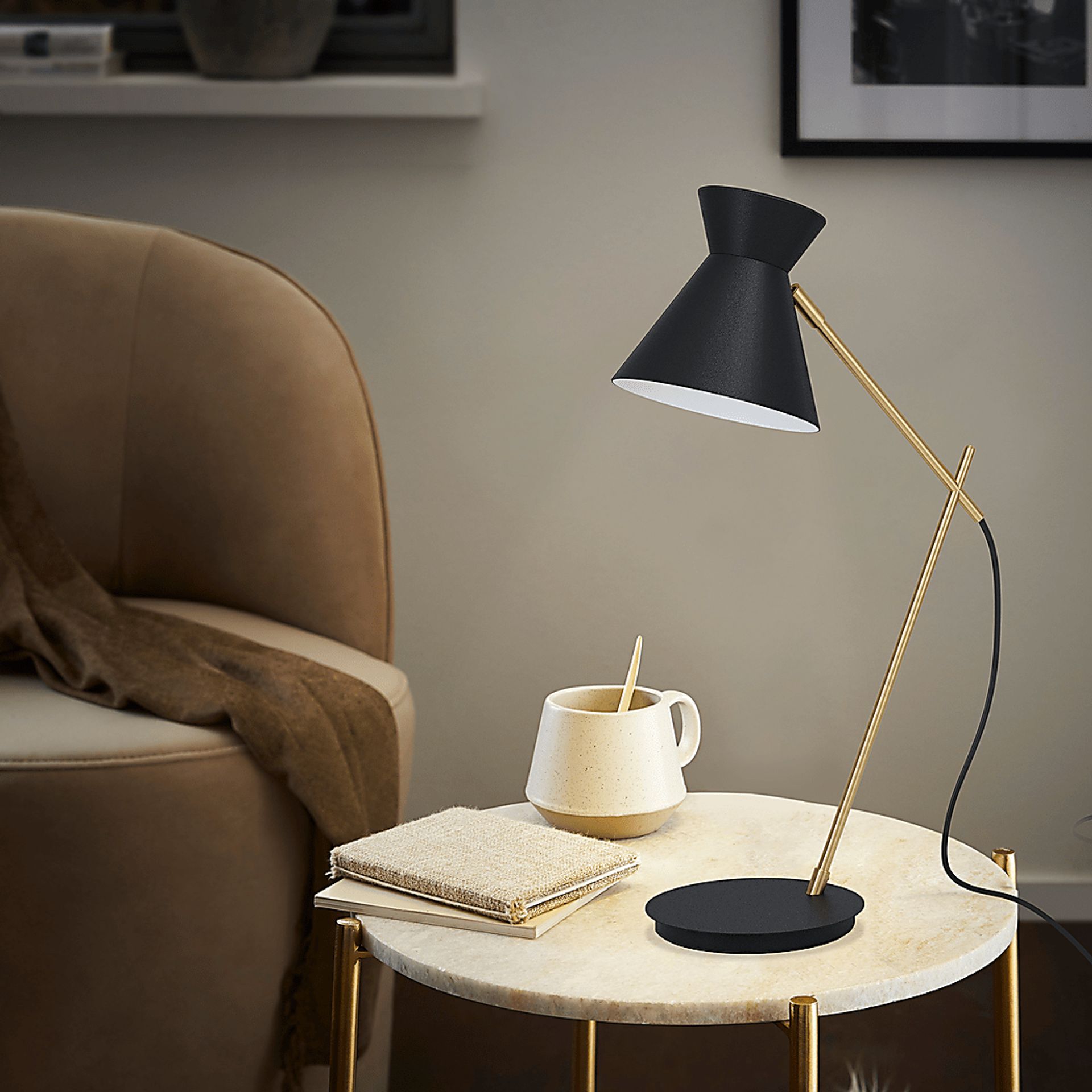 Barclay Land Black Lamp - Image 2