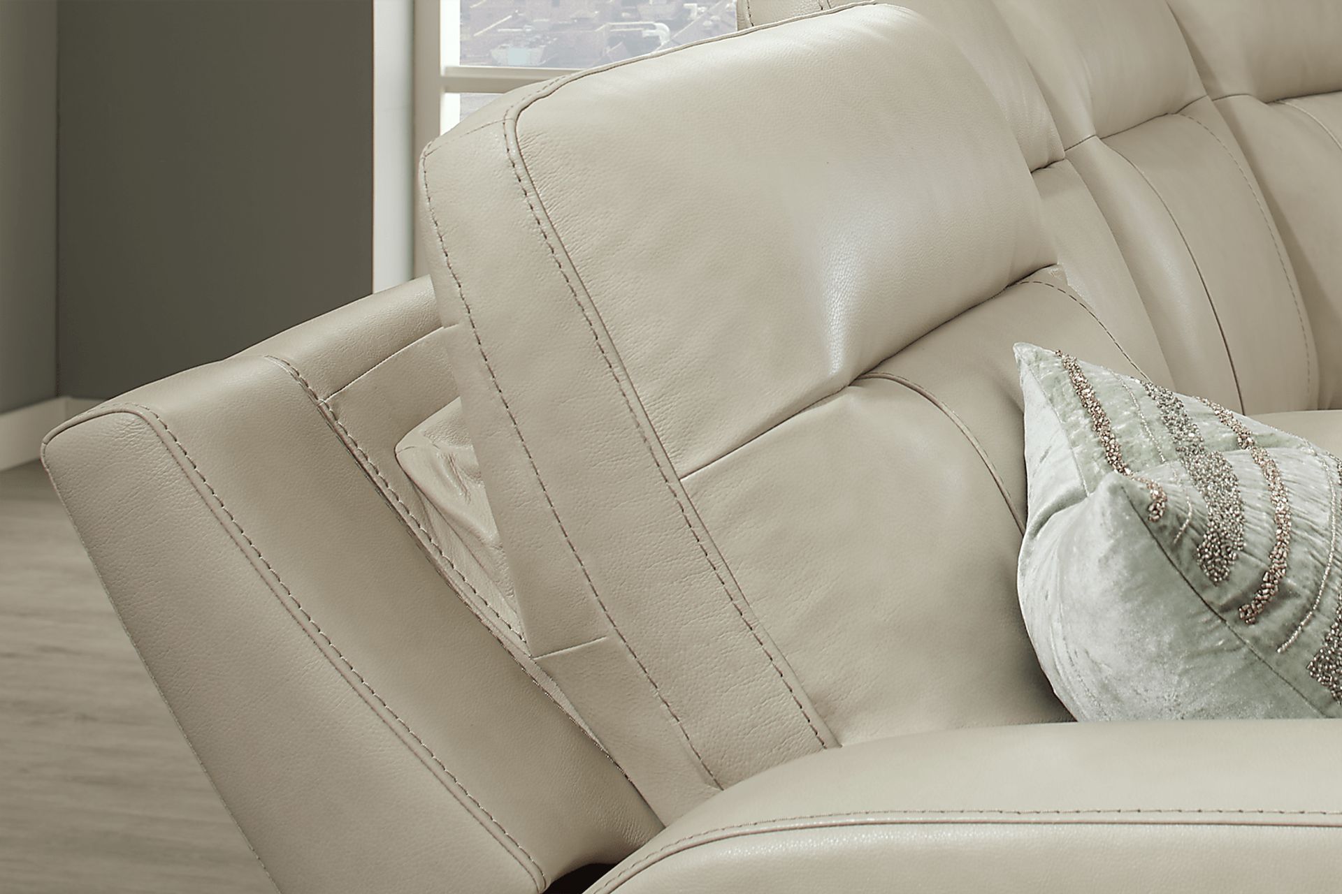 Bargotti Ice Leather 5 Pc Dual Power Reclining Sectional - Image 6