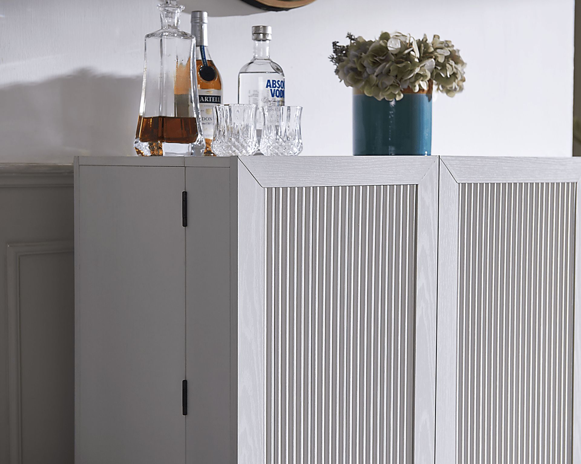 Barjo White Server - Image 5