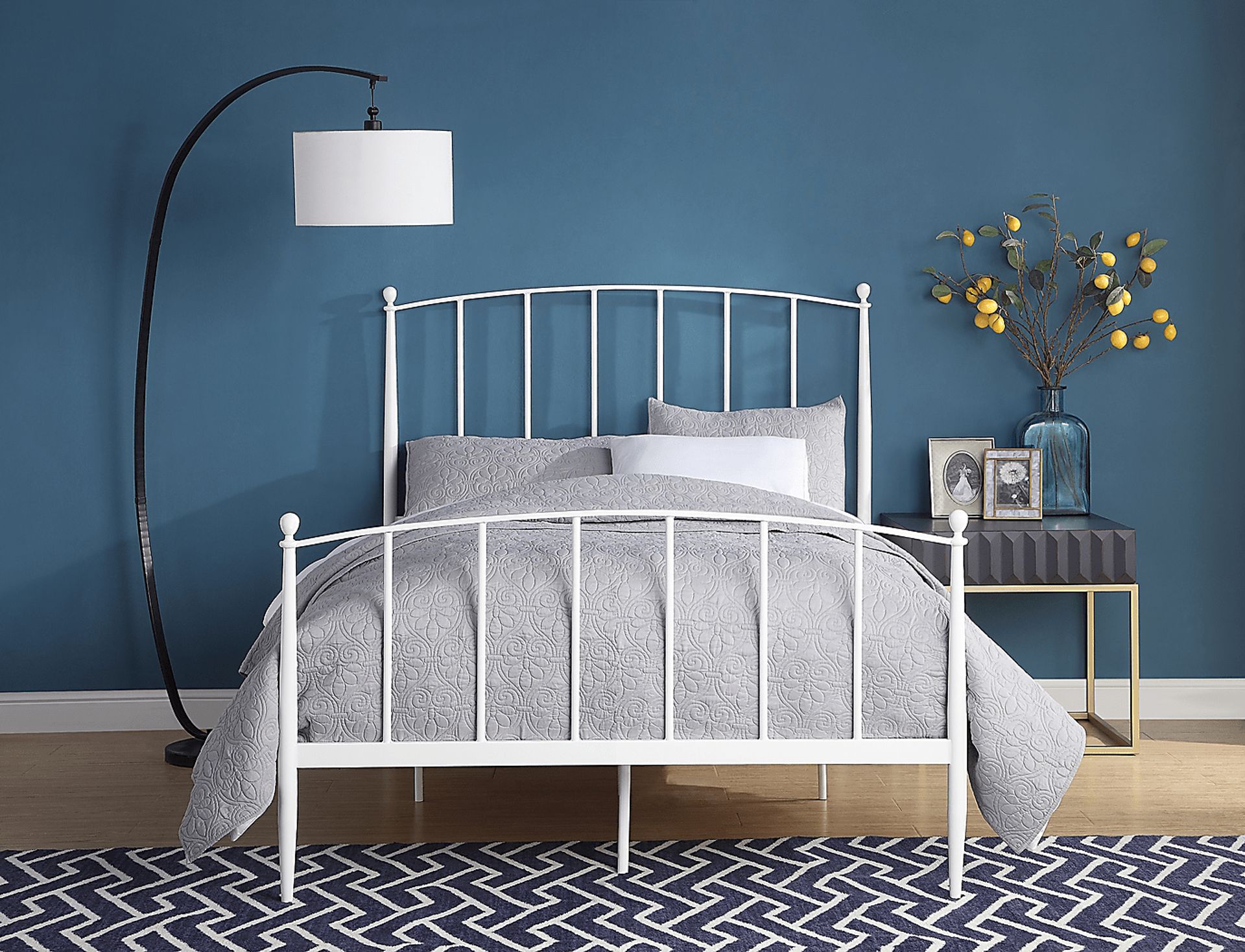 Baronwood White Full Platform Bed - Image 2