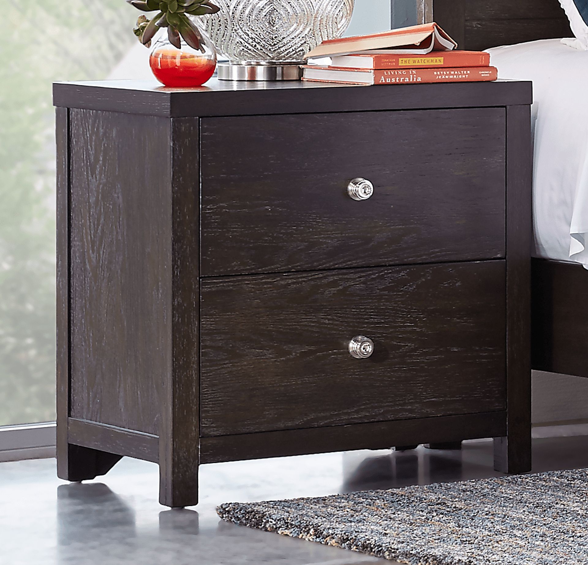 Barringer Place Merlot 5 Pc Queen Panel Bedroom - Image 8