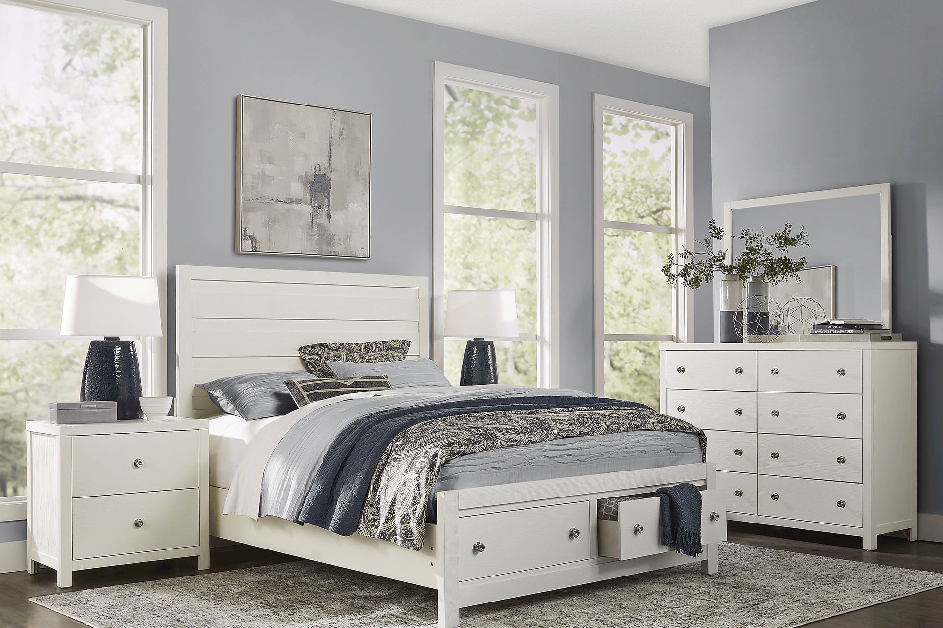 Barringer Place White 5 Pc King Panel Bedroom with Storage - Image 1