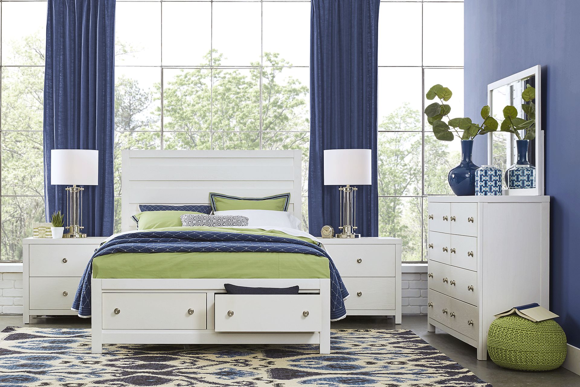 Barringer Place White 7 Pc King Panel Bedroom with Storage - Image 1