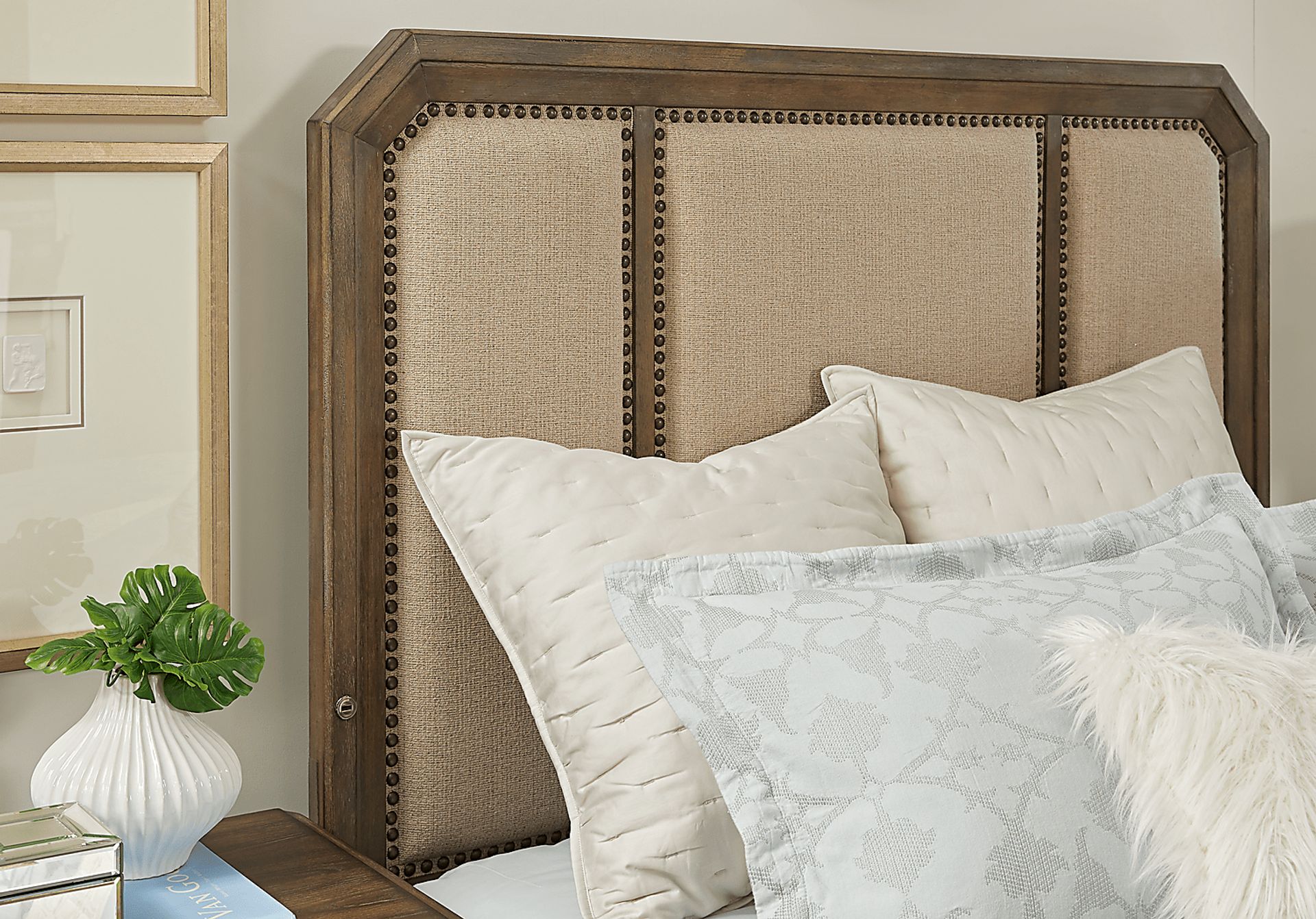 Barriston Trail Brown 3 Pc King Panel Bed with Storage - Image 4