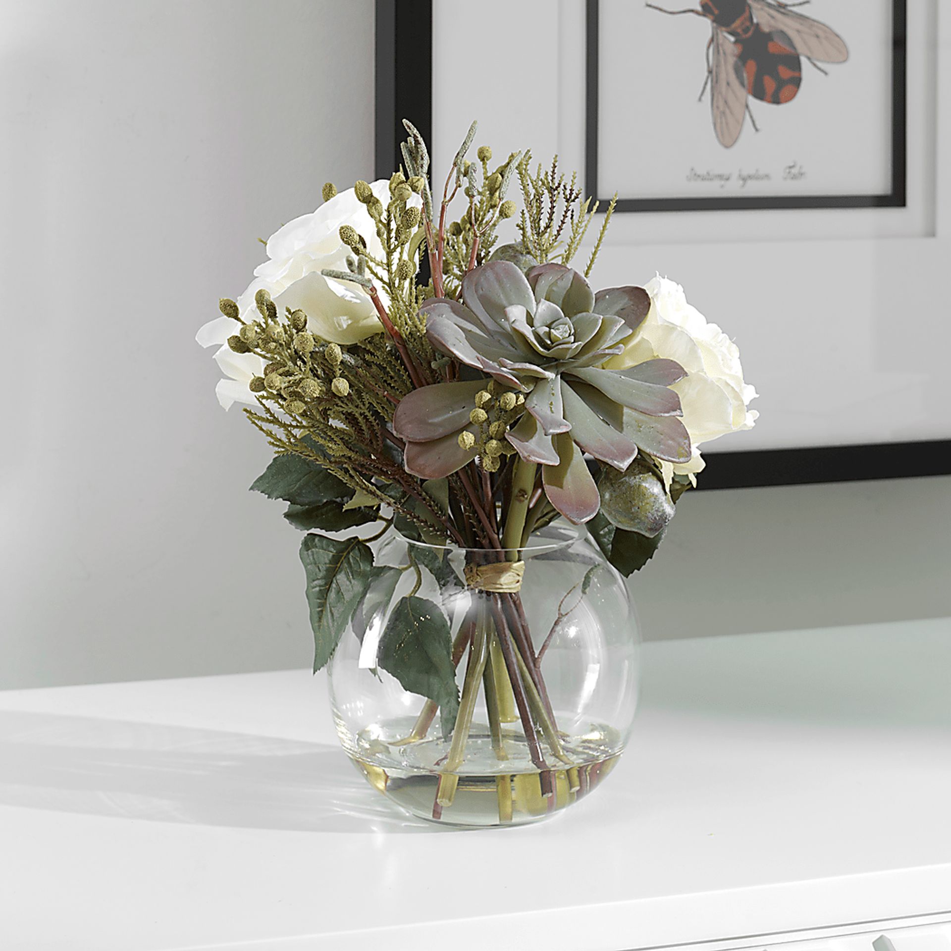 Bartela White Floral Bouquet - Image 4