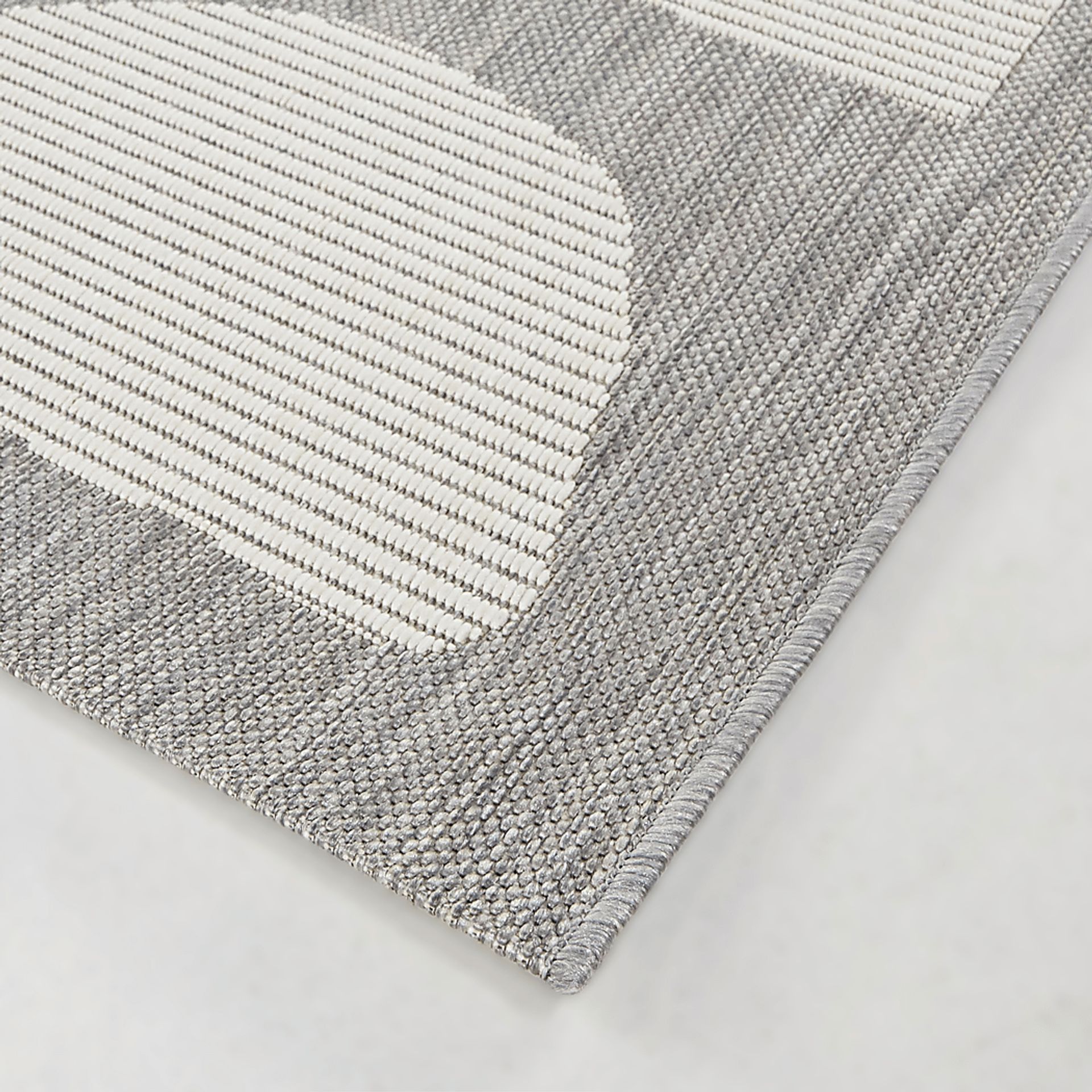 Bauform Silver 7'10 x 10' Indoor/Outdoor Rug - Image 4