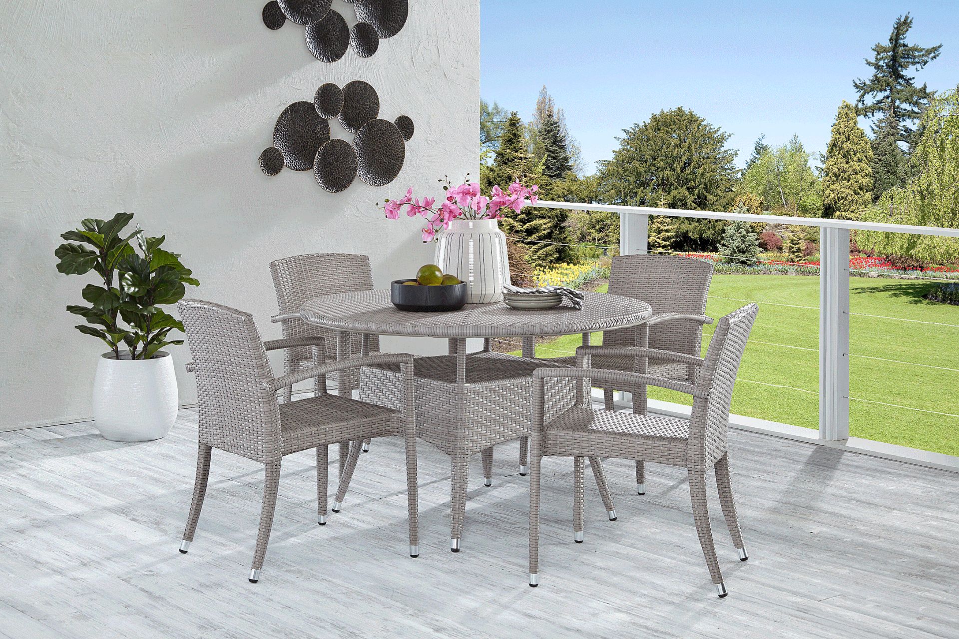Bay Terrace Gray Wicker 5 Pc 48 in. Round Outdoor Dining Set - Image 1