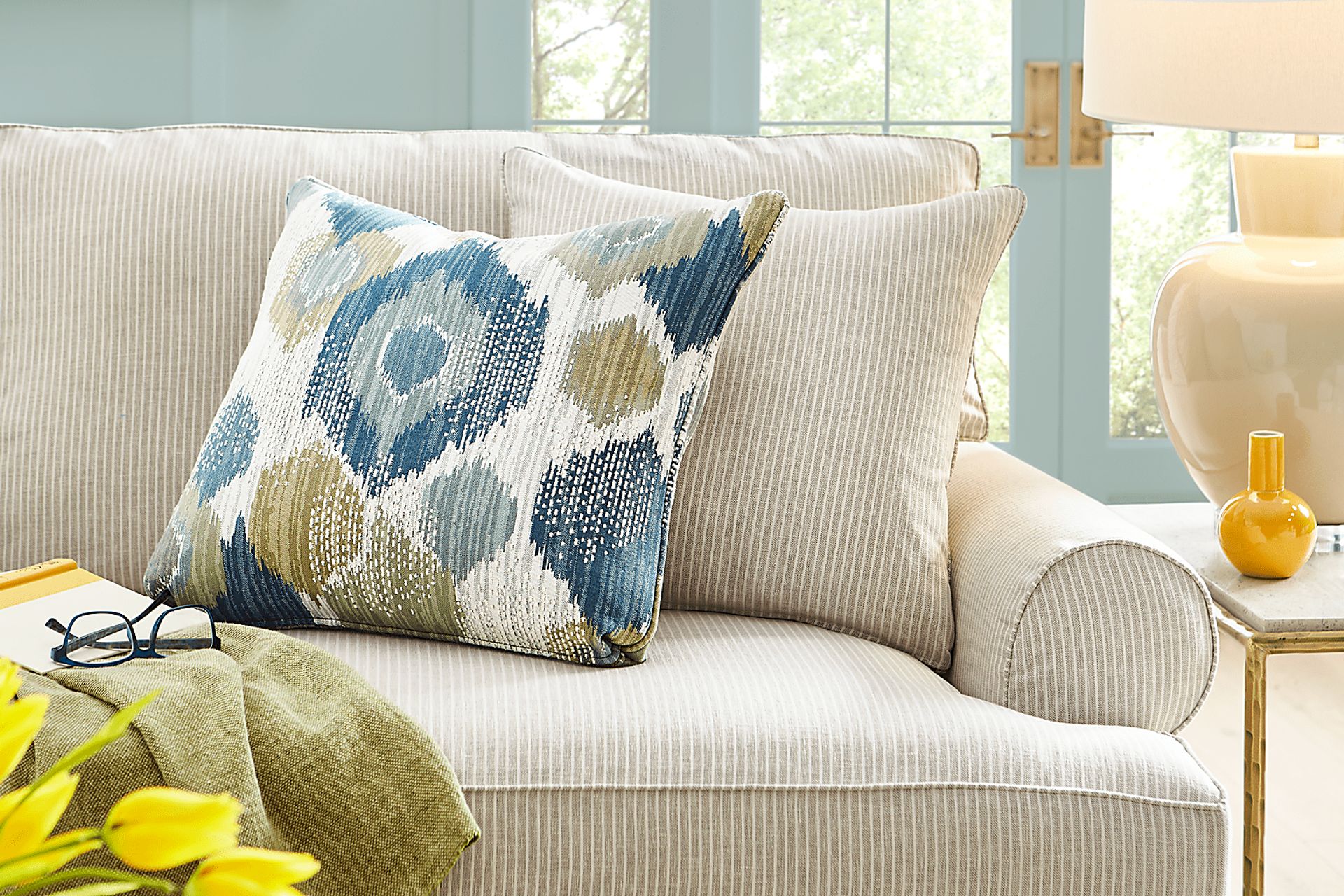 Beachside Walk Pearl Slipcover Sleeper Sofa - Image 4