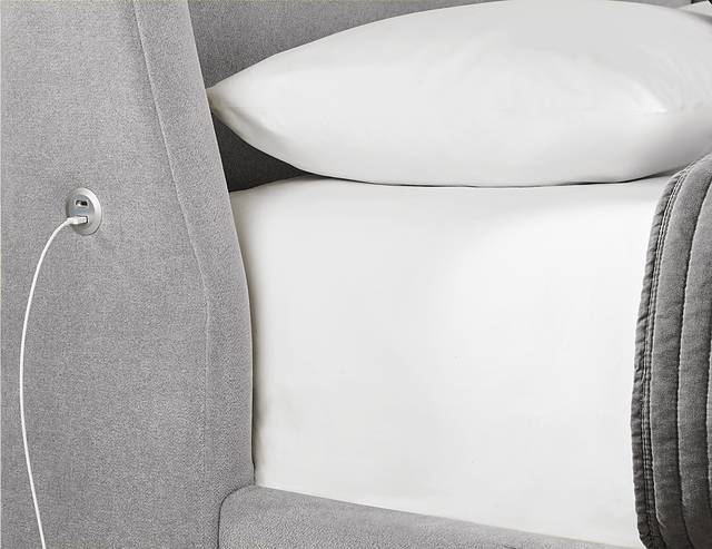 Beaufoy Gray 3 Pc King Upholstered Bed - Thumbnail - Image 3