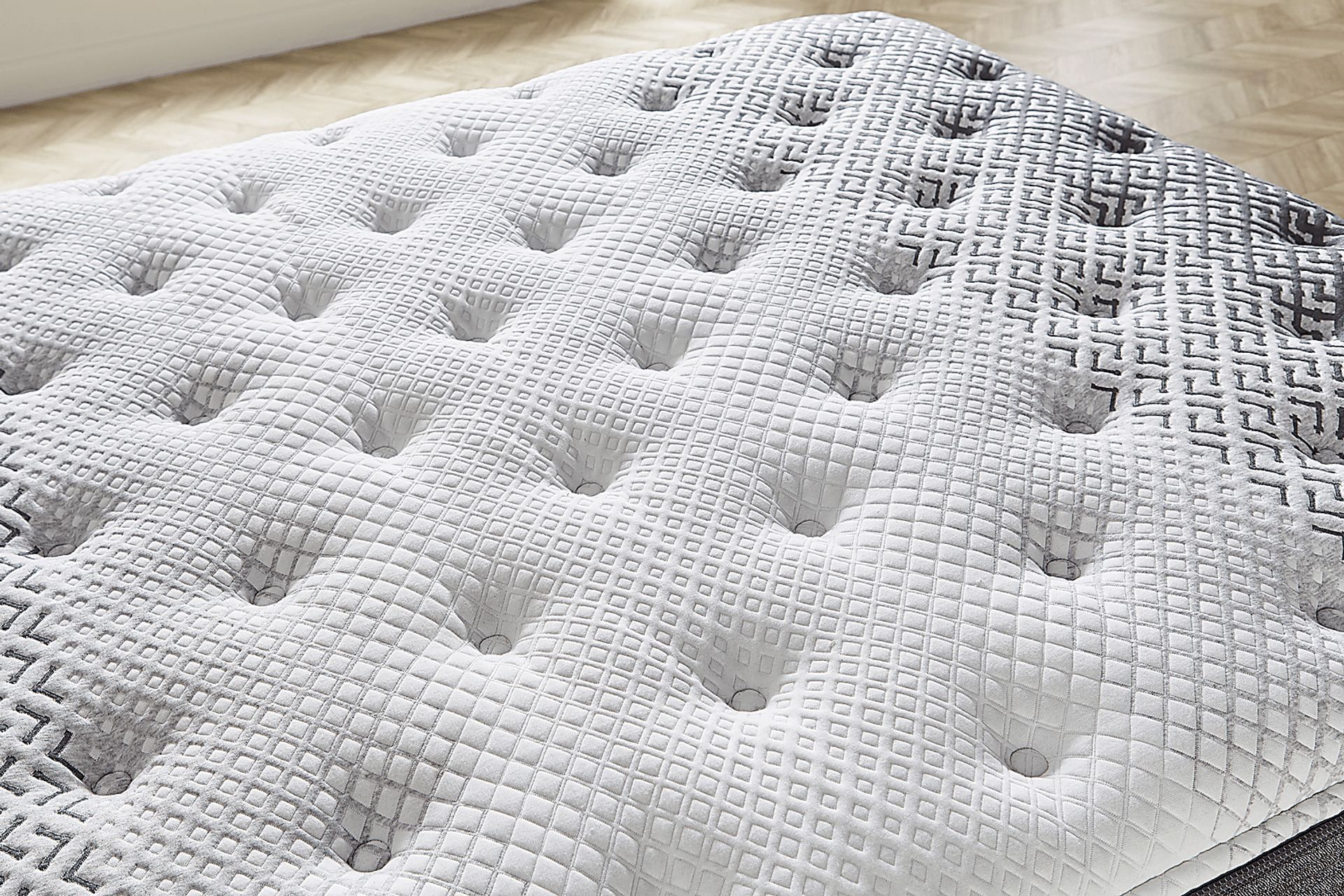 Beautyrest Beyond Medium Twin XL Mattress - Image 4