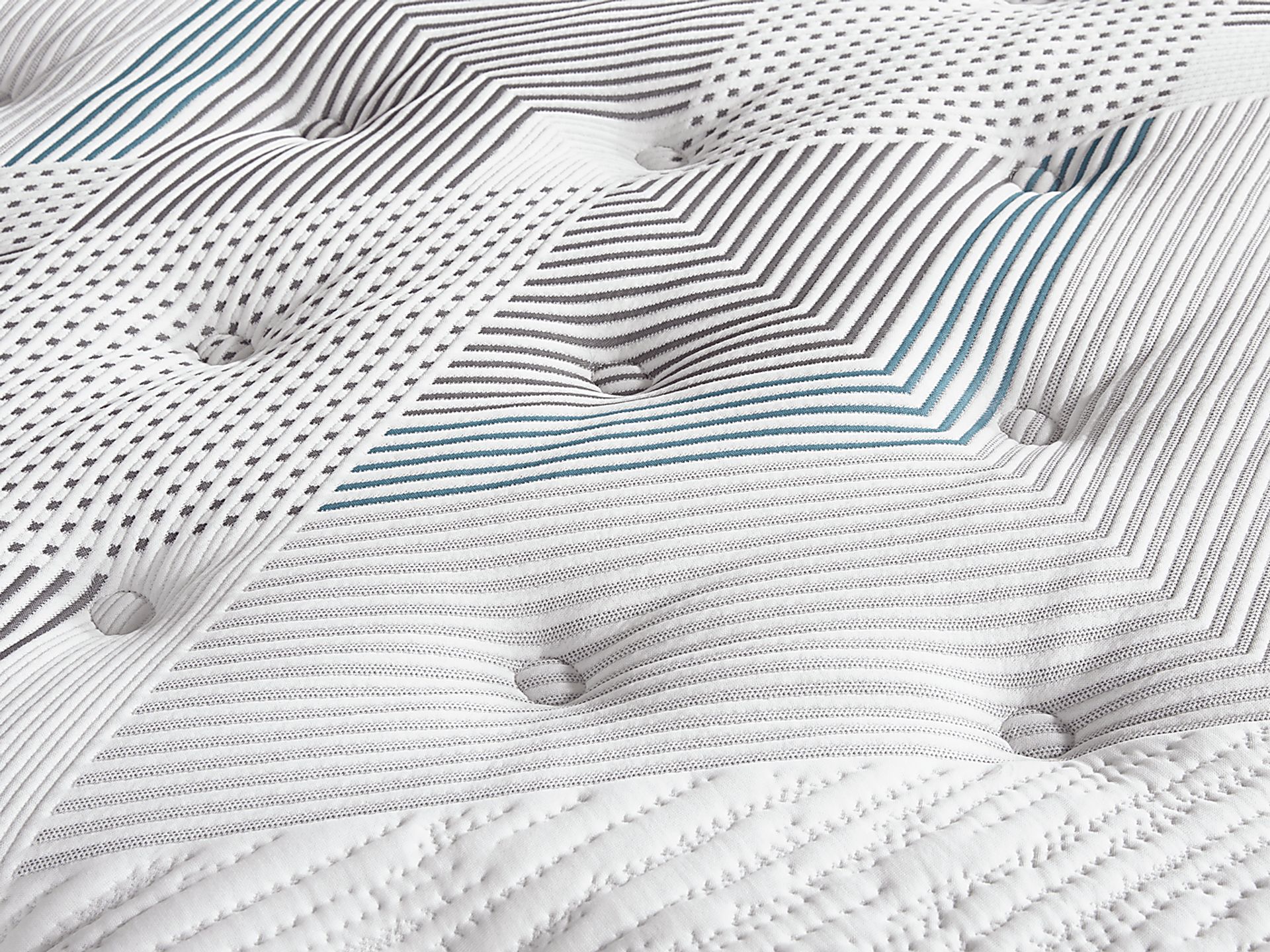 Beautyrest Harmony Lux Medium Queen Mattress - Image 4