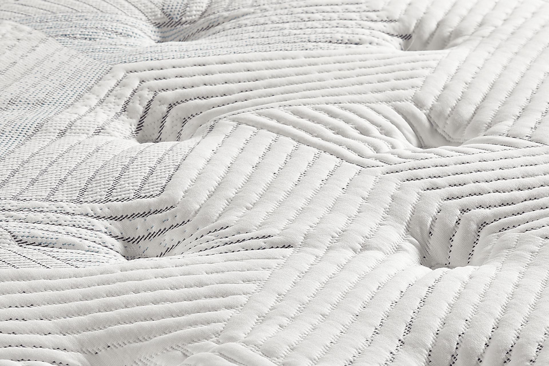 Beautyrest Harmony Reef Bay Low Profile Twin Mattress Set - Image 4