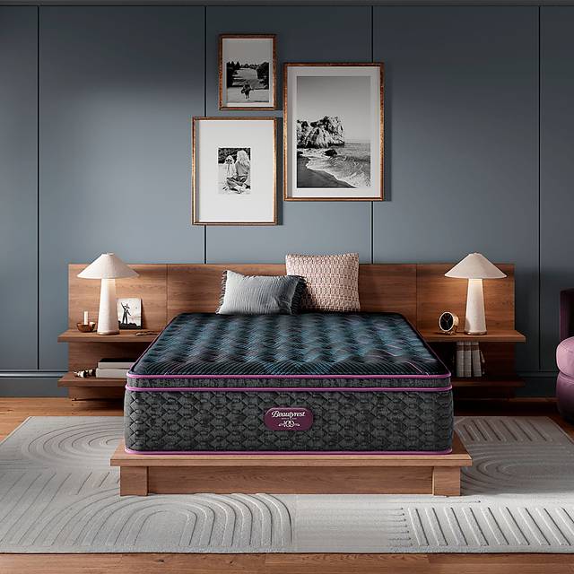 Beautyrest World Class Level Three Medium Pillow Top Split King Mattress (2 TWXL) - Thumbnail - Image 2