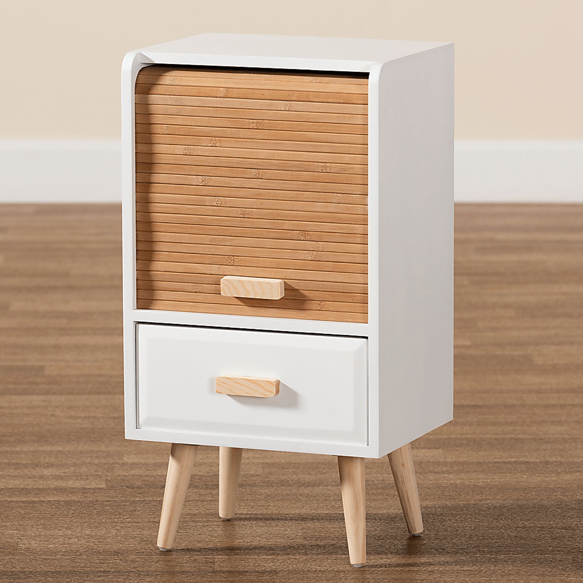 Beckleycrest White Nightstand - Image 8