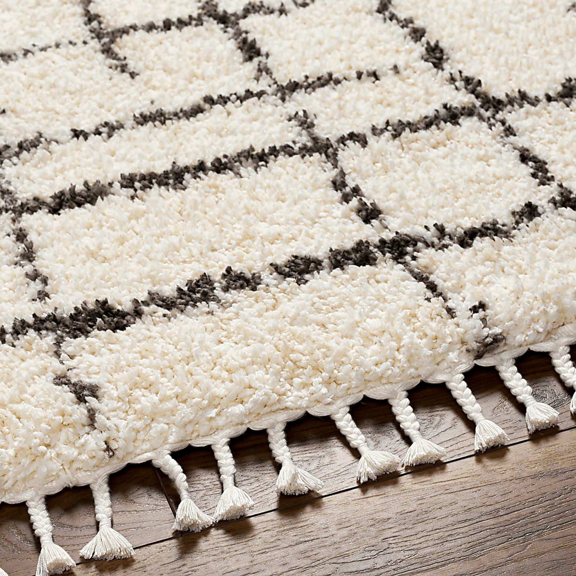 Beddingisle White 5'3 x 7' Area Rug - Image 4