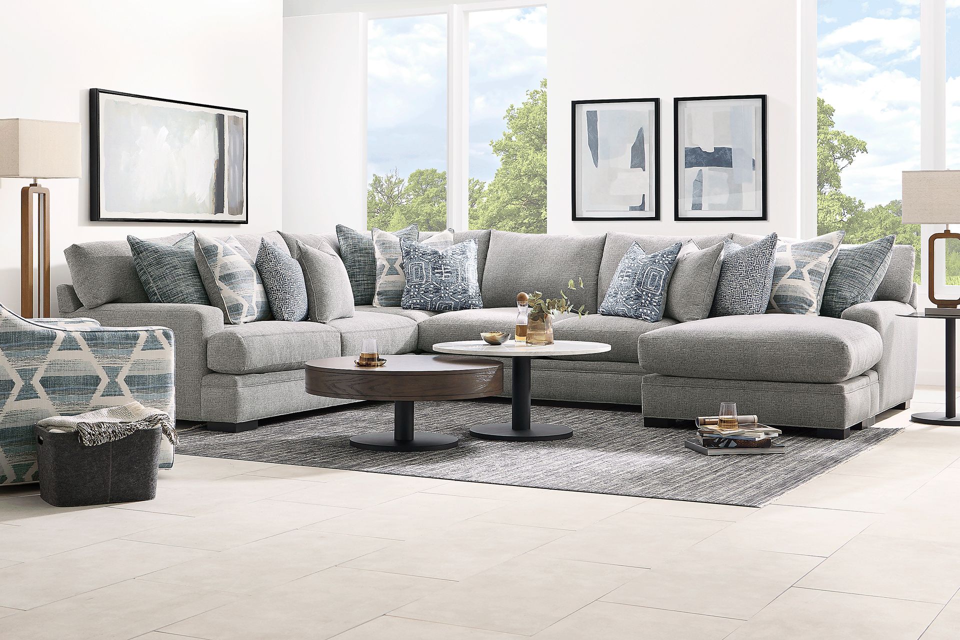 Bedford Park Gray 3 Pc Sectional with Chaise - Image 1