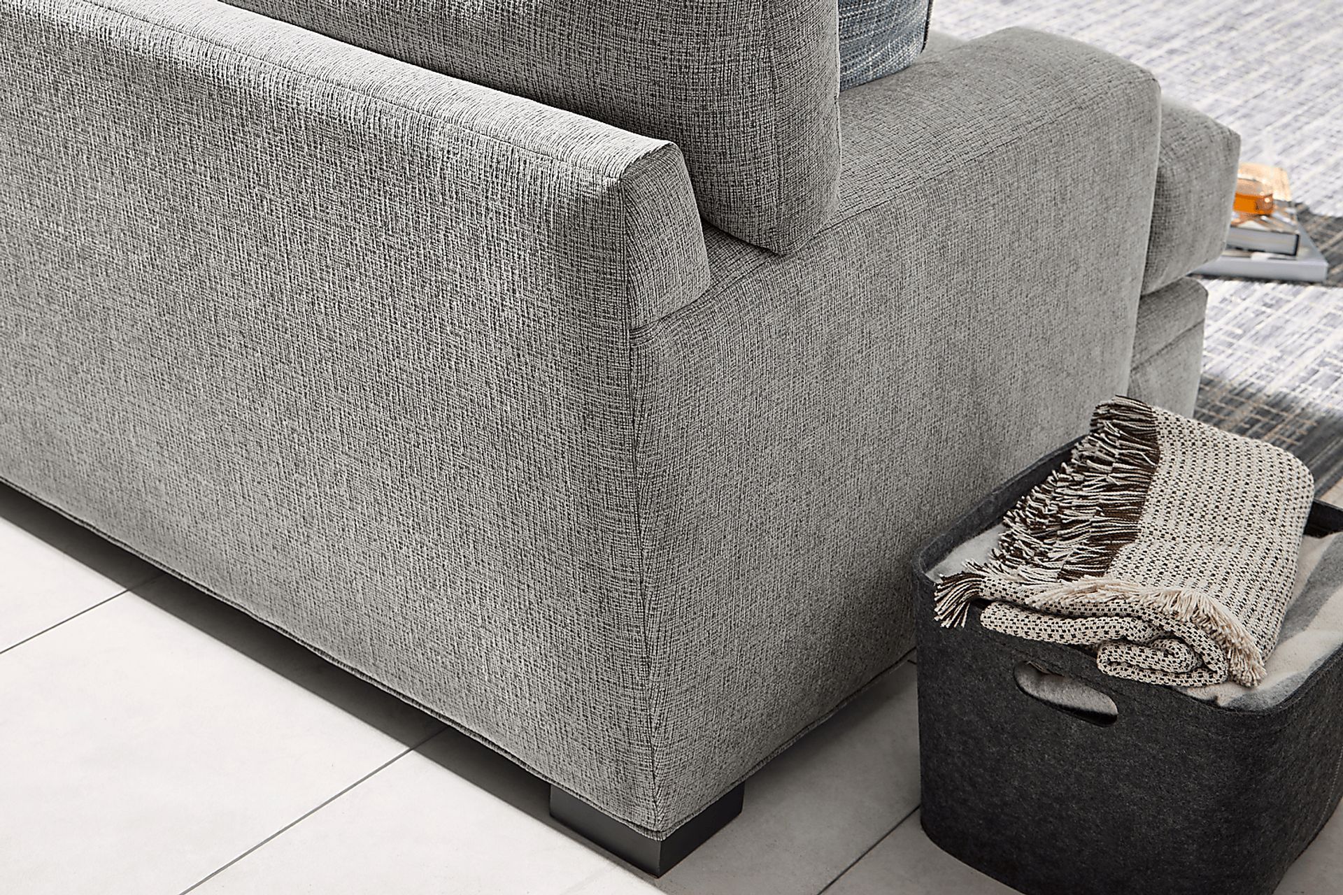 Bedford Park Gray 3 Pc Sectional - Image 1