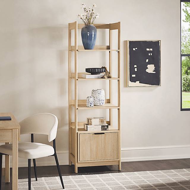 Bedfordshire II Oak Bookcase - Thumbnail - Image 2