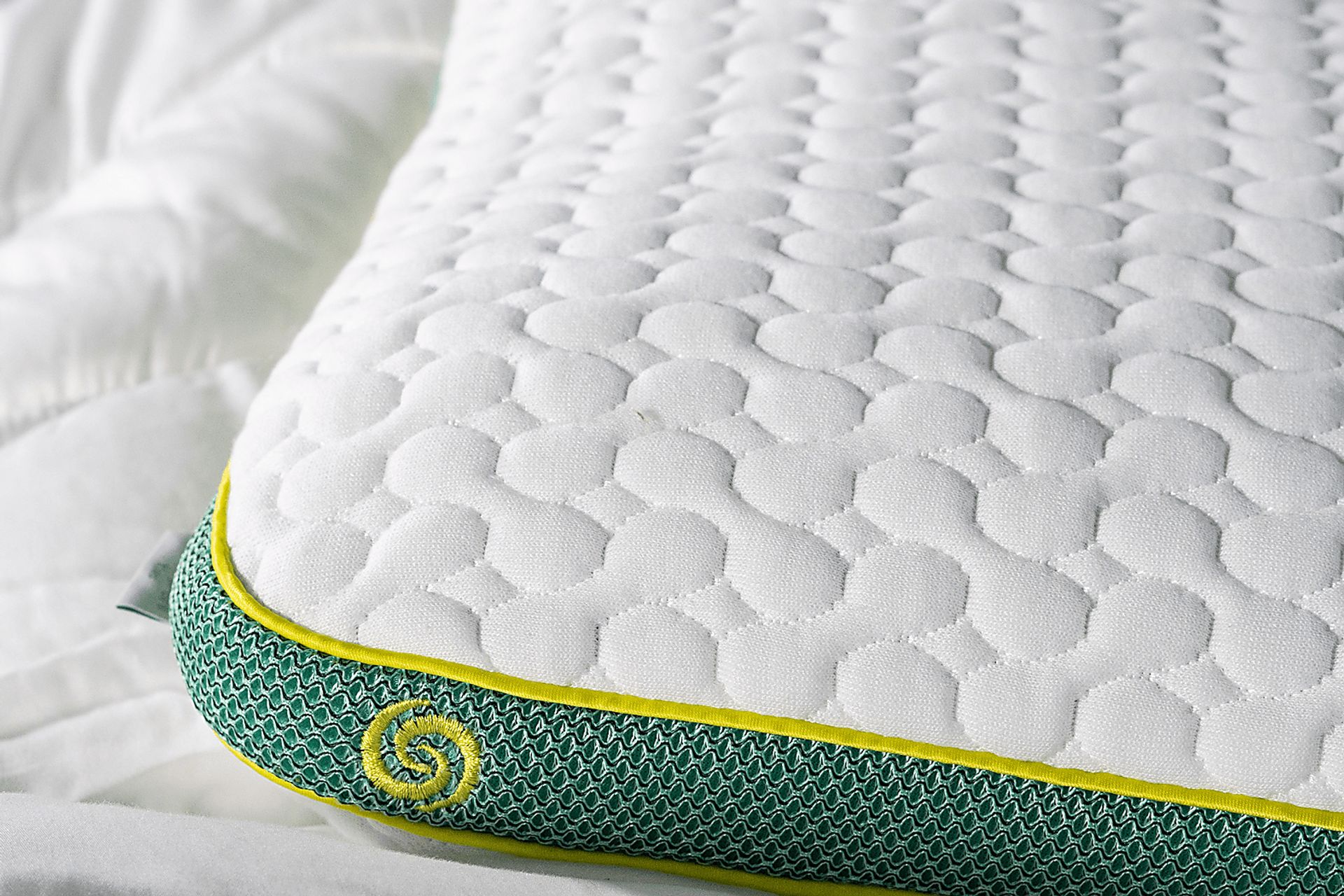 Bedgear Astro Kids Pillow With Pillow Case - Image 6