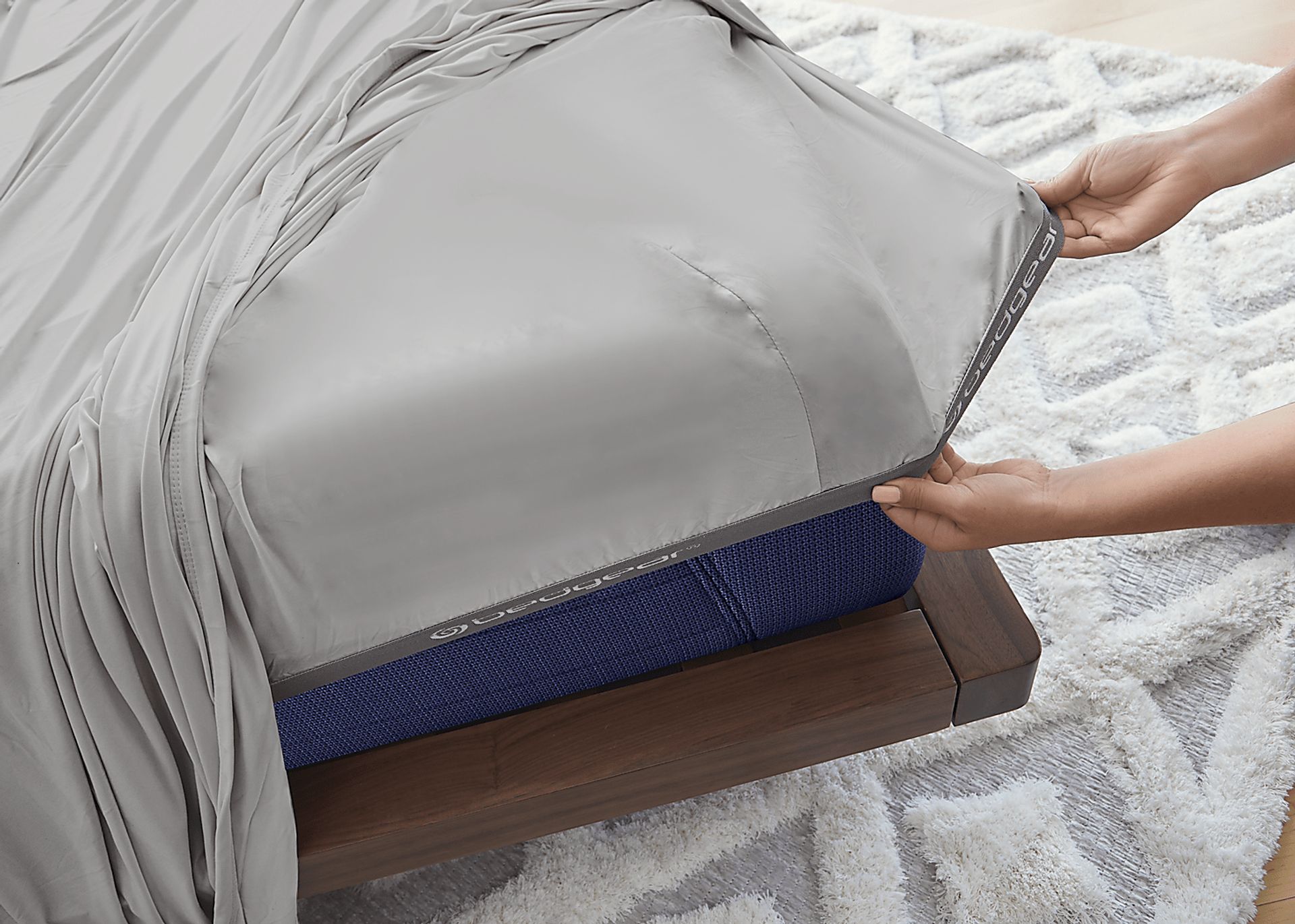 Bedgear Dri-Tec Light Gray 4 Pc Queen Bed Sheet Set - Image 5