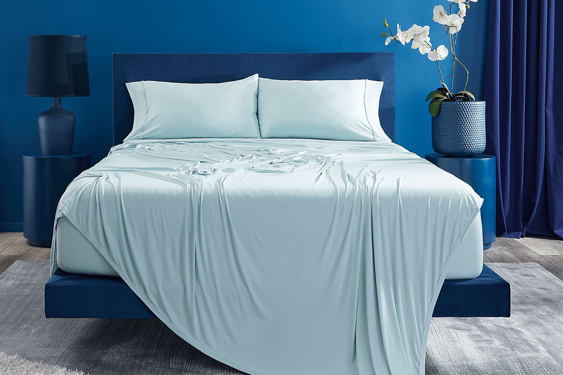 Bedgear Ver-Tex Misty Blue 4 Pc Queen Sheet Set - Image 2